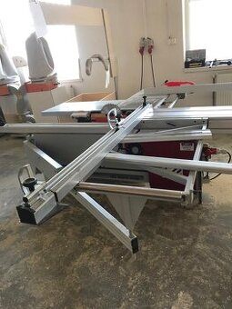 Formátovací pila Holzmann FKS 305VF-3200