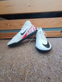 Nike Sálovky
