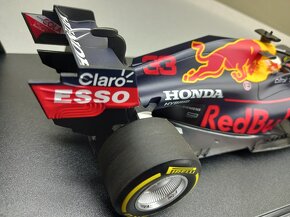 F1 RED BULL RB16B VÍTĚZ EMILIA ROMAGNA 2021 VERSTAPPEN 1:18