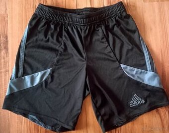 Adidas funkční kratasy nenošené