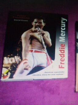 Kniha Fredie Mercury