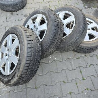 Alu kola, s pneu 195/65R15