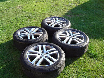4XLETNÍ HLINÍKOVÁ KOLA ŠKODA OCTAVIA III,II 205/55 R16. .TOP