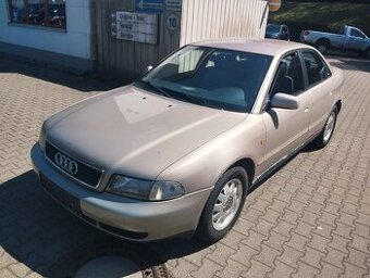 Audi A4 1.6 74kW sedan