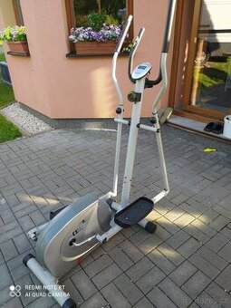 ELIPTICKÝ TRENAŽÉR CHRISTOPEIT SPORT MAGNETIC-BREMS SYSTÉM