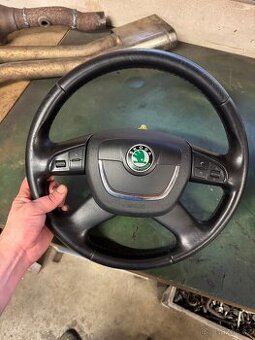volant octavi 2 s multifunkcí