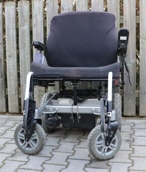 Elektrický invalidní vozík Meyra i-Chair XXL.
