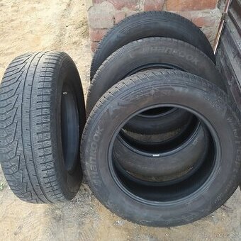 Hankook 225x65 R17 zimní - 1