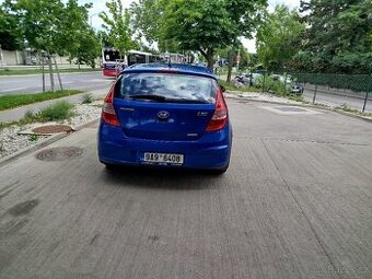 Hyundai i30 1.6 CRDi, 2009, nová STK