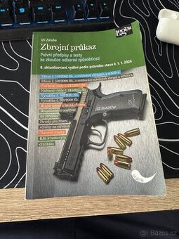 Učebnice na zbrojní průkaz