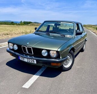 BMW 520i r.v.1982, model e28, šestiválec