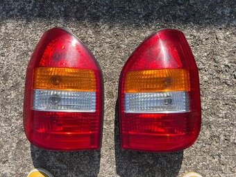 Opel Zafira A zadni svetla