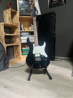elektrická kytara Yamaha + zesilovač a příslušenství