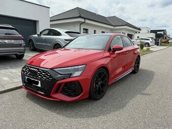 Audi RS3 2.5TFSI 294kw, naj.pouze 28tis,záruka do 2028
