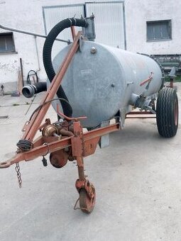 Pěkný fekál 3000 l - 1