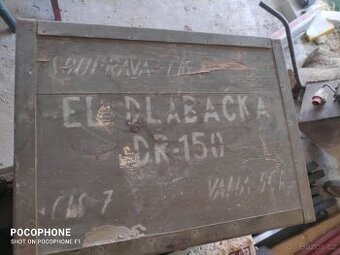 Elektrická dlabačka vojenská