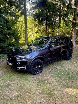 BMW X5 /3,0d/190kw / Head-Up/ dověry/CZ servis BMW -