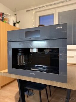 Kávovar Miele CVA 7845