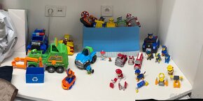 Hračky pro nejmenší od 50 Kč Fisher Price, Clementoni