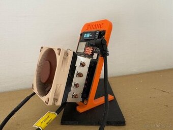 Bitaxe Gamma 601, Noctua vetraky, heatsinky, zdroj