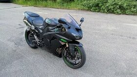 Kawasaki ZX-10R Ninja 2006 rozprodám na díly