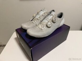 Cyklistické tretry Rapha Pro Team Shoes - White