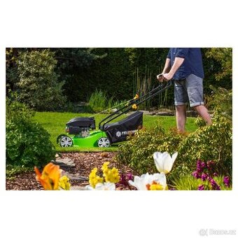 Benzínová sekačka bez pojezdu Fieldmann FZR 4003-79BH