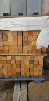 Prodám dřevěné kostky z palet