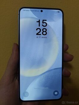 Mobil Samsung Galaxy S24+, 12/512 GB, pěkný stav