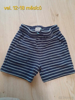 Teplákové kraťasy 12-18 m.