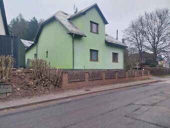 Prodej rodinného domu 240 m², Stará Paka