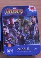 Avengers Puzzle v kovové krabičce