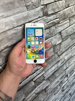iPhone 8