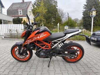 KTM Duke 390