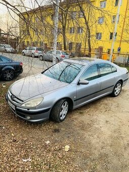 Peugeot 607