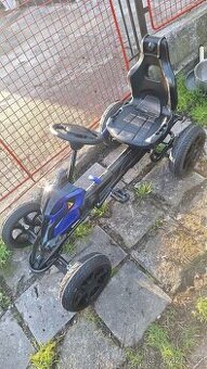 Dětská šlapací kára