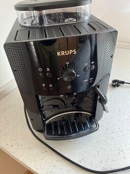 Kávovar Krups EA810870 Essential Roma