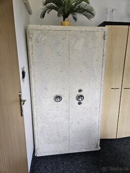 Dvoudveřová ohnivzdorná skříň KOVONA