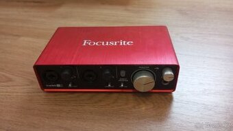 Focusrite Scarlett 2i2 - 1