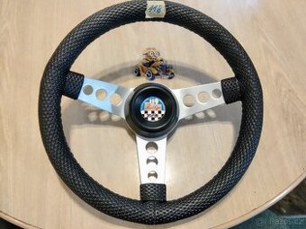 VOLANT  ŠKODA -"KOLÍŇÁK"-PRODÁM, OBŠITÍ, RENOVACE