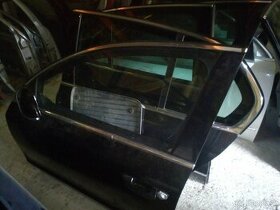 ŠKODA SUPERB II , DVEŘE