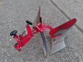 Vari oboustranný pluh APH-352,nastavovací těleso NT3