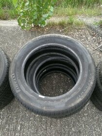 Pirelli 225/55/17 letní pneu - 1 ks