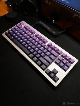 Custom klávesnice Moonsgeek M3 TKL – modnutá
