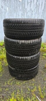 Pneu 245/40/18 M S