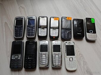 Sada mobilů značky Nokia - 2