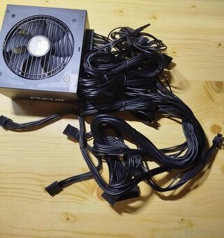 Zdroj Seasonic FOCUS Plus Series SSR-550FX - 550W