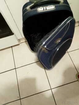 Nový cestovní kufr