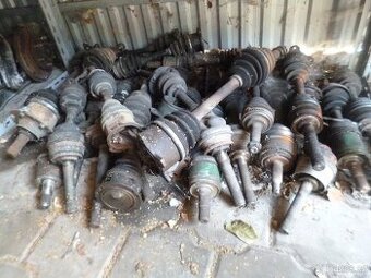 Přední poloosy Mitsubishi Pajero, L200, Nissan Terrano