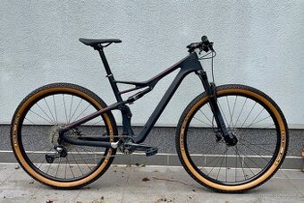 Horské Celoodpružene karbonové kolo 29” , L